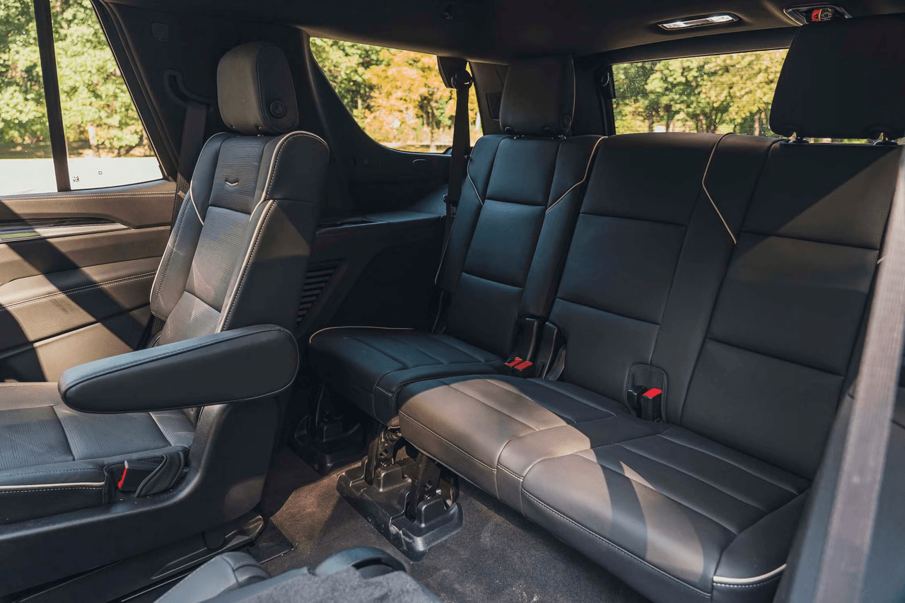 Cadillac Escalade cabin